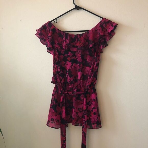 EXPRESS Floral Ruffle Tank Small - Picture 8 of 9